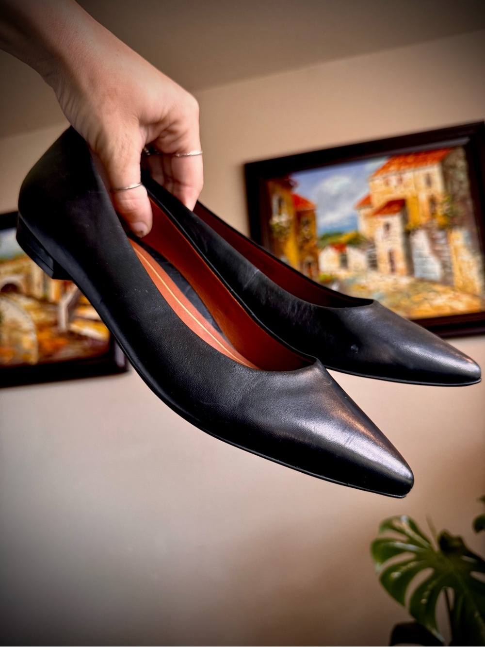 Vionic Lena Black Leather Pointed Toe Ballet Flats Shoes 8.5